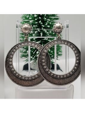 Marcasite Sparkly Drop Grey Round Silver Earrings Rhinestones Lia Sophia